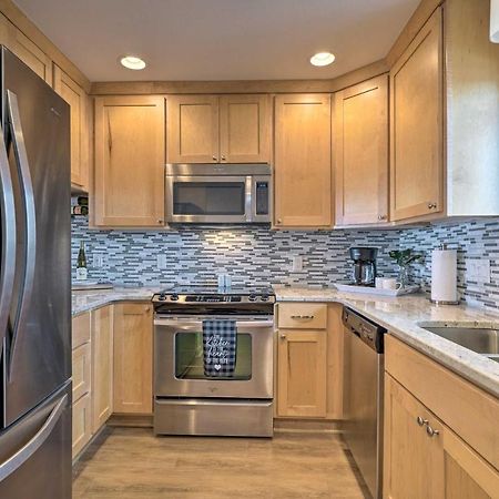Beachfront Condo With Unobstructed Ocean Views! Oak Island Exterior photo