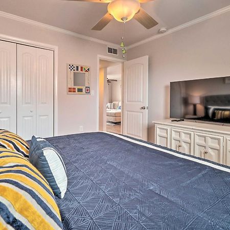 Beachfront Condo With Unobstructed Ocean Views! Oak Island Exterior photo
